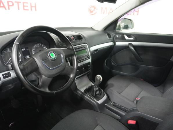 Skoda Octavia II (A5) Рестайлинг с пробегом 2010 года, цена 656 000 рублей, 294949 км, лифтбек, Автокод Объявления