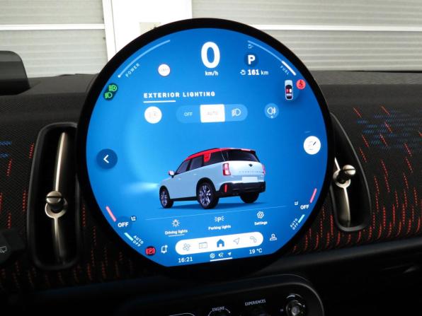 Mini Countryman III с пробегом 2024 года, цена 6 990 000 рублей, 9138 км, внедорожник, Автокод Объявления