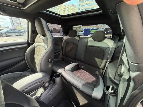 Mini Hatch III (F55/F56) Рестайлинг 2 с пробегом 2021 года, цена 3 455 000 рублей, 77650 км, хэтчбек, Автокод Объявления