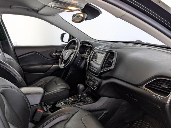 Jeep Cherokee V (KL) Рестайлинг с пробегом 2018 года, цена 2 580 000 рублей, 73810 км, внедорожник, Автокод Объявления