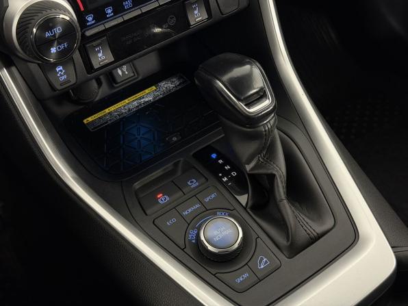 Toyota RAV4 V (XA50) с пробегом 2020 года, цена 2 560 000 рублей, 203000 км, внедорожник, Автокод Объявления