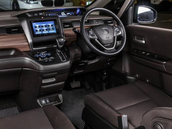 Honda Freed II Рестайлинг с пробегом 2023 года, цена 1 829 000 рублей, 58607 км, компактвэн, Автокод Объявления