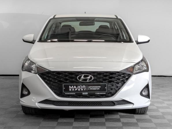 Hyundai Solaris II Рестайлинг с пробегом 2022 года, цена 1 615 000 рублей, 85069 км, седан, Автокод Объявления