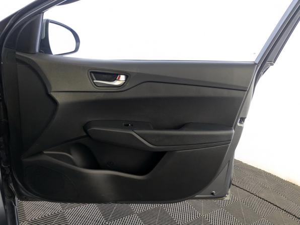 Hyundai Solaris II Рестайлинг с пробегом 2020 года, цена 1 550 000 рублей, 92387 км, седан, Автокод Объявления