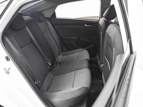 Hyundai Solaris II с пробегом 2017 года, цена 1 100 000 рублей, 123572 км, седан, Автокод Объявления