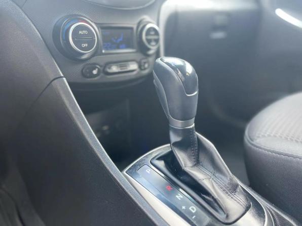 Hyundai Solaris I Рестайлинг с пробегом 2015 года, цена 895 000 рублей, 195846 км, хэтчбек, Автокод Объявления