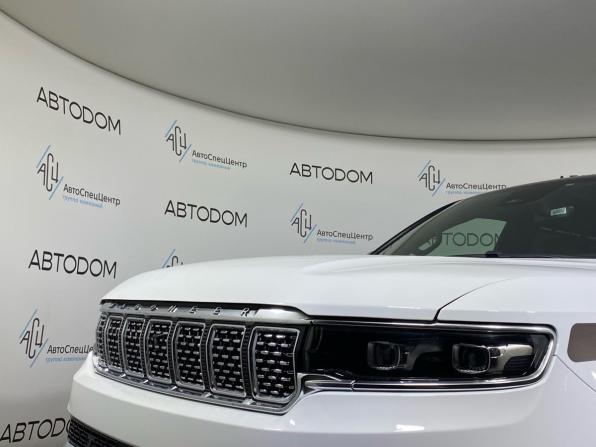 Jeep Wagoneer WS с пробегом 2023 года, цена 11 379 000 рублей, 12798 км, внедорожник, Автокод Объявления