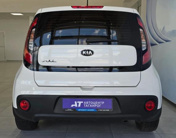 Kia Soul II Рестайлинг с пробегом 2018 года, цена 1 640 000 рублей, 90000 км, хэтчбек, Автокод Объявления