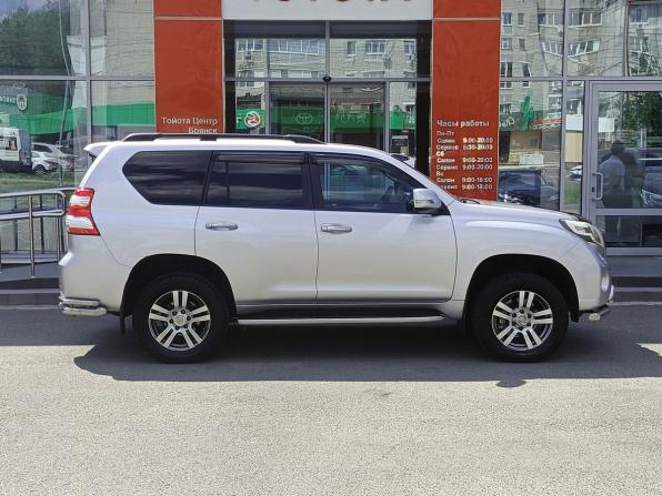 Toyota Land Cruiser Prado 150 Series Рестайлинг 1 с пробегом 2014 года, цена 3 600 000 рублей, 193000 км, внедорожник, Автокод Объявления