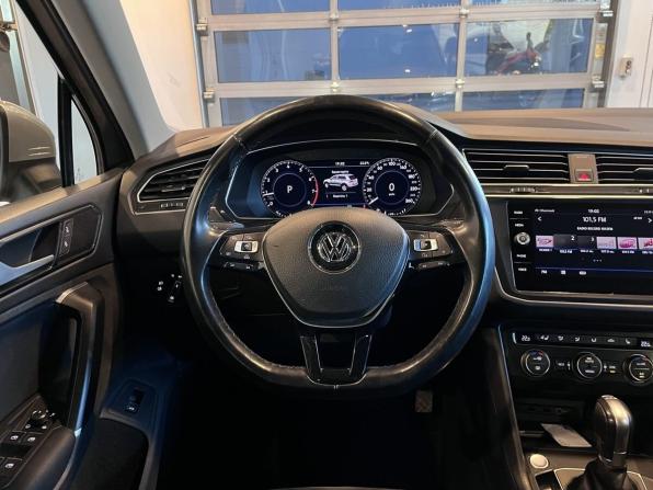 Volkswagen Tiguan II с пробегом 2018 года, цена 2 510 000 рублей, 130831 км, внедорожник, Автокод Объявления