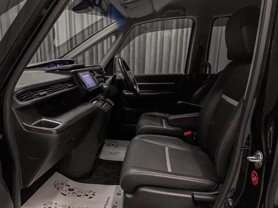 Honda Stepwgn V Красноярск  - изображение 12