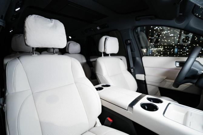 Новый Li Auto (Lixiang) L9 I Рестайлинг 2026 года, цена 12 090 000 рублей, внедорожник, Автокод Объявления