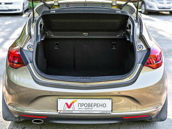 Opel Astra J Рестайлинг с пробегом 2012 года, цена 635 001 рубль, 162758 км, хэтчбек, Автокод Объявления
