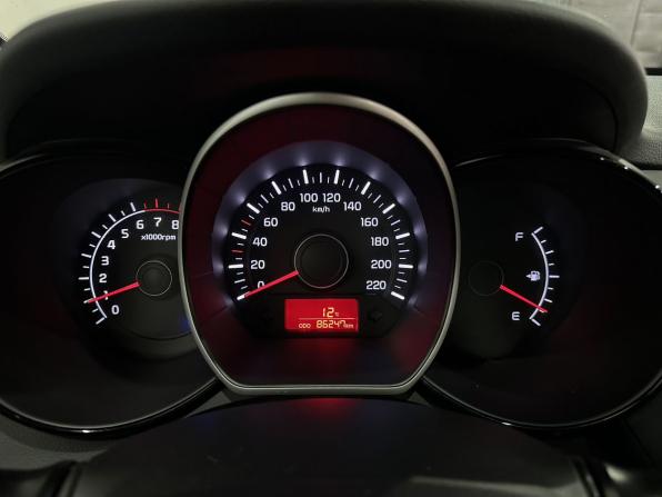 Kia Rio III с пробегом 2015 года, цена 980 000 рублей, 86500 км, хэтчбек, Автокод Объявления