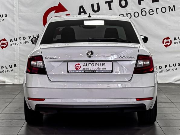 Skoda Octavia III (A7) Рестайлинг с пробегом 2018 года, цена 2 389 000 рублей, 73947 км, лифтбек, Автокод Объявления