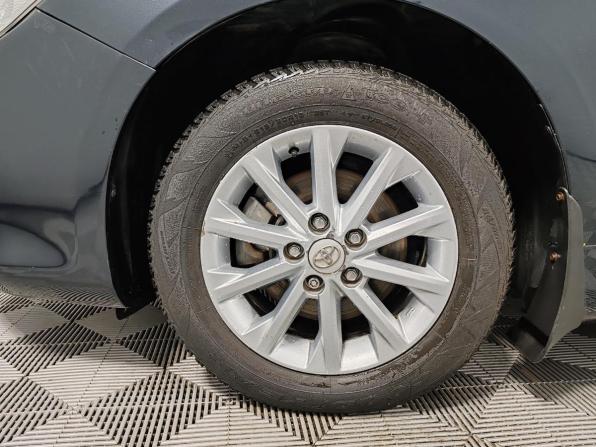 Toyota Camry VII (XV50) Рестайлинг с пробегом 2015 года, цена 1 449 000 рублей, 226296 км, седан, Автокод Объявления