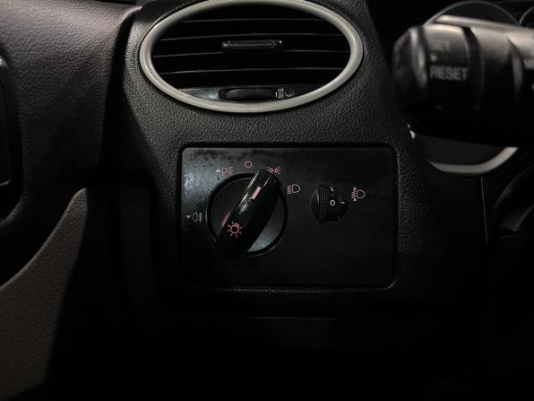 Ford Focus II Рестайлинг с пробегом 2011 года, цена 534 000 рублей, 200801 км, седан, Автокод Объявления