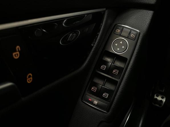 Mercedes-Benz C-Класс III (W204) Рестайлинг с пробегом 2012 года, цена 1 595 000 рублей, 167415 км, седан, Автокод Объявления