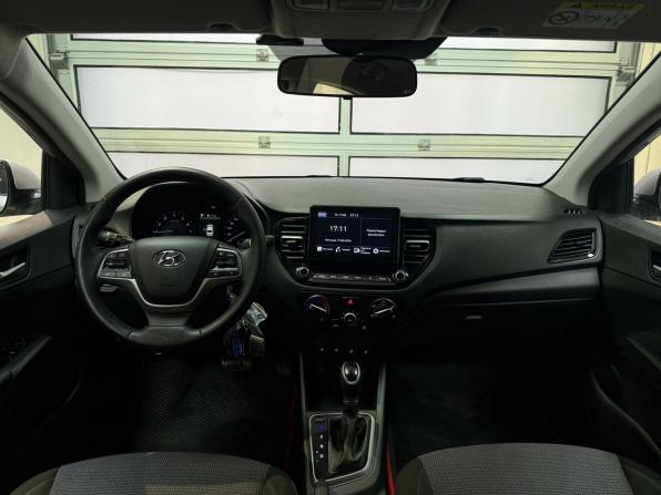 Hyundai Solaris II Рестайлинг с пробегом 2021 года, цена 1 450 000 рублей, 68815 км, седан, Автокод Объявления