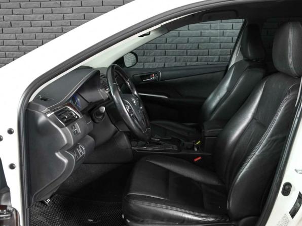 Toyota Camry VII (XV50) Рестайлинг с пробегом 2014 года, цена 1 950 000 рублей, 181883 км, седан, Автокод Объявления