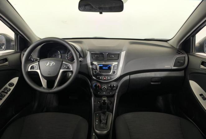 Hyundai Solaris I Рестайлинг с пробегом 2015 года, цена 940 000 рублей, 170470 км, седан, Автокод Объявления