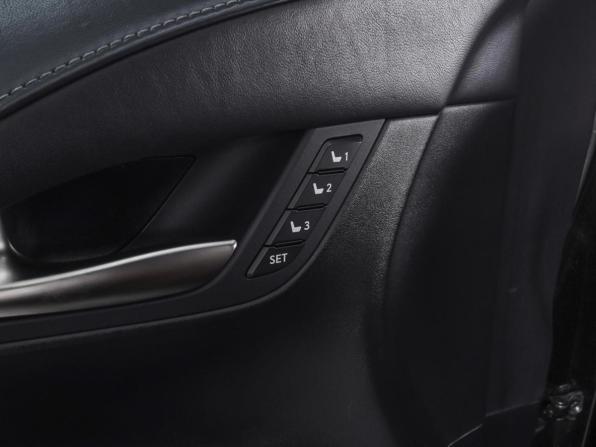 Lexus LX III Рестайлинг 2 с пробегом 2019 года, цена 9 750 000 рублей, 144862 км, внедорожник, Автокод Объявления