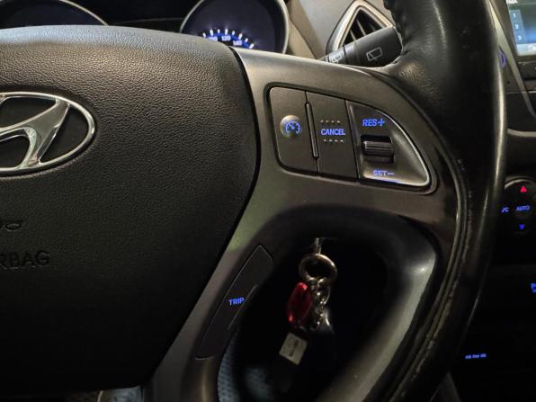 Hyundai ix35 I Рестайлинг с пробегом 2014 года, цена 1 279 000 рублей, 76068 км, внедорожник, Автокод Объявления