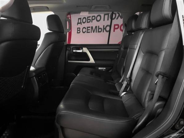 Toyota Land Cruiser 200 Series Рестайлинг 2 с пробегом 2015 года, цена 5 890 000 рублей, 121000 км, внедорожник, Автокод Объявления