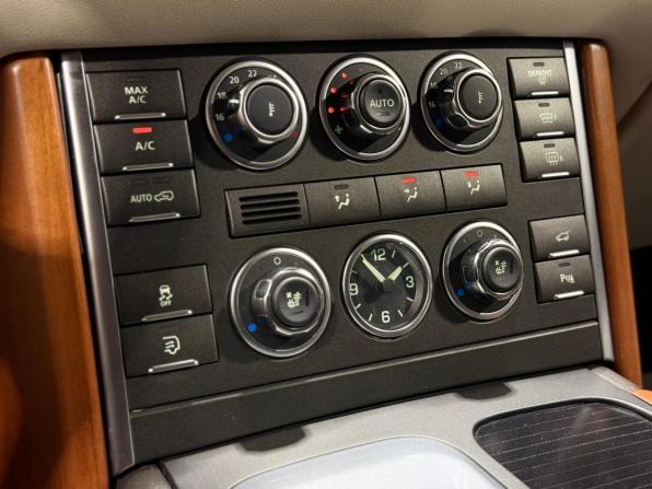 Land Rover Range Rover III Рестайлинг 2 с пробегом 2012 года, цена 2 349 000 рублей, 147650 км, внедорожник, Автокод Объявления