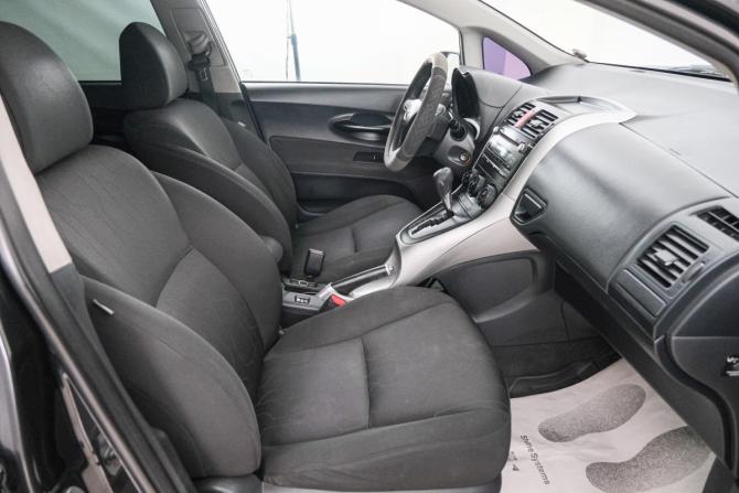 Toyota Auris I Рестайлинг с пробегом 2011 года, цена 1 079 000 рублей, 179000 км, хэтчбек, Автокод Объявления