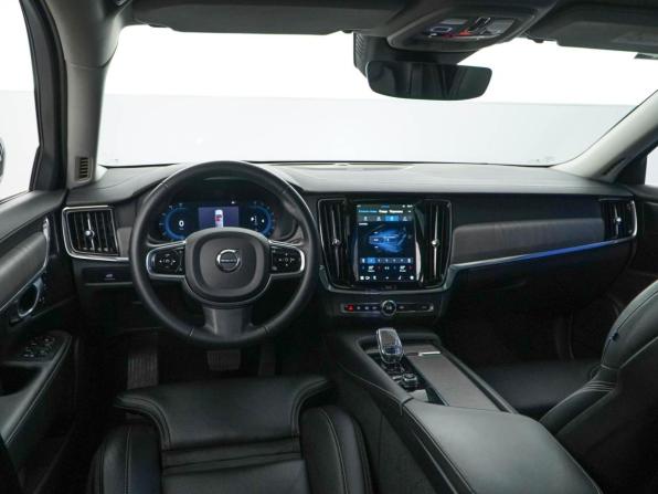 Volvo S90 II Рестайлинг с пробегом 2023 года, цена 4 599 050 рублей, 37771 км, седан, Автокод Объявления