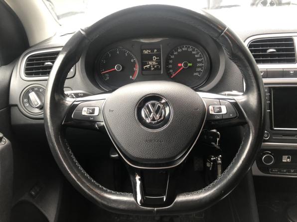 Volkswagen Polo V Рестайлинг с пробегом 2017 года, цена 1 218 500 рублей, 119000 км, седан, Автокод Объявления