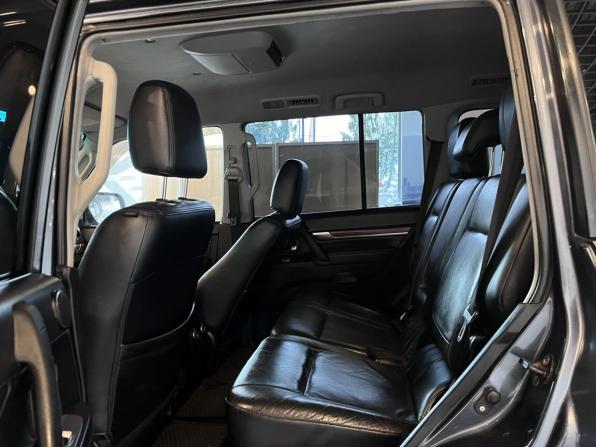 Mitsubishi Pajero IV с пробегом 2007 года, цена 1 300 000 рублей, 248380 км, внедорожник, Автокод Объявления