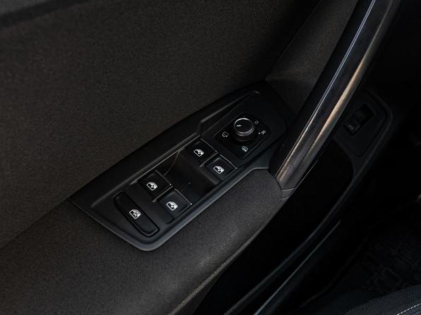 Volkswagen Tiguan II с пробегом 2018 года, цена 2 015 000 рублей, 310165 км, внедорожник, Автокод Объявления