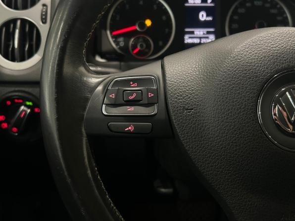 Volkswagen Tiguan I Рестайлинг с пробегом 2016 года, цена 1 299 000 рублей, 249781 км, внедорожник, Автокод Объявления