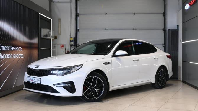 Kia Optima IV Рестайлинг с пробегом 2018 года, цена 1 850 000 рублей, 136643 км, седан, Автокод Объявления