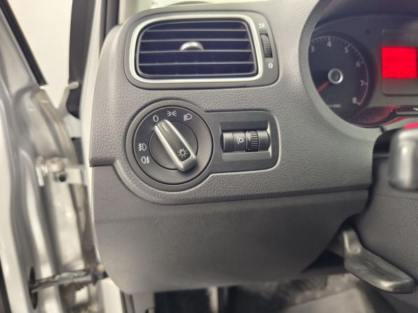 Volkswagen Polo V с пробегом 2012 года, цена 679 000 рублей, 201793 км, седан, Автокод Объявления