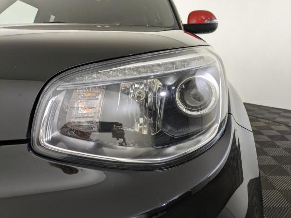 Kia Soul II Рестайлинг с пробегом 2018 года, цена 1 700 000 рублей, 77500 км, хэтчбек, Автокод Объявления