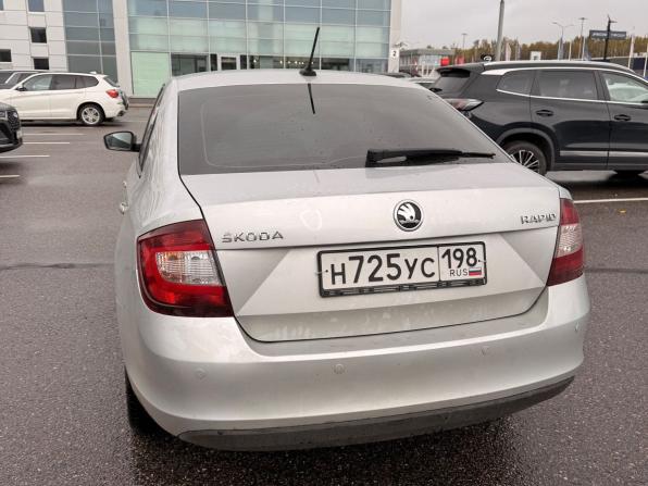 Skoda Rapid I Рестайлинг с пробегом 2017 года, цена 985 000 рублей, 198000 км, лифтбек, Автокод Объявления