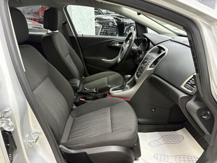 Opel Astra J Рестайлинг Ярославль  - изображение 9