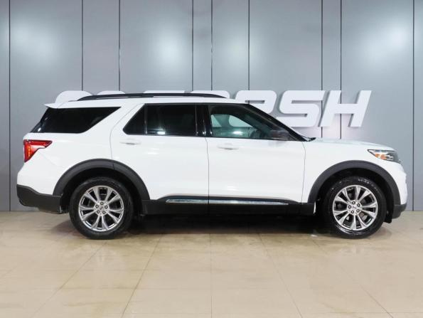 Ford Explorer VI с пробегом 2019 года, цена 3 349 000 рублей, 95564 км, внедорожник, Автокод Объявления