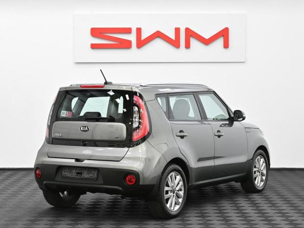 Kia Soul II Рестайлинг с пробегом 2017 года, цена 849 000 рублей, 90000 км, хэтчбек, Автокод Объявления