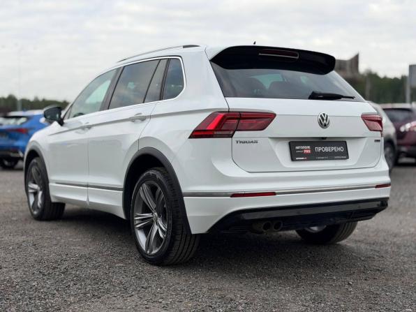 Volkswagen Tiguan II с пробегом 2018 года, цена 2 545 000 рублей, 134000 км, внедорожник, Автокод Объявления