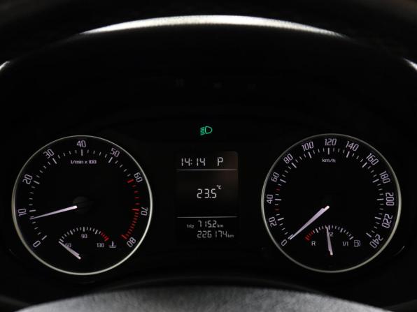 Skoda Octavia II (A5) Рестайлинг с пробегом 2011 года, цена 699 000 рублей, 226171 км, лифтбек, Автокод Объявления