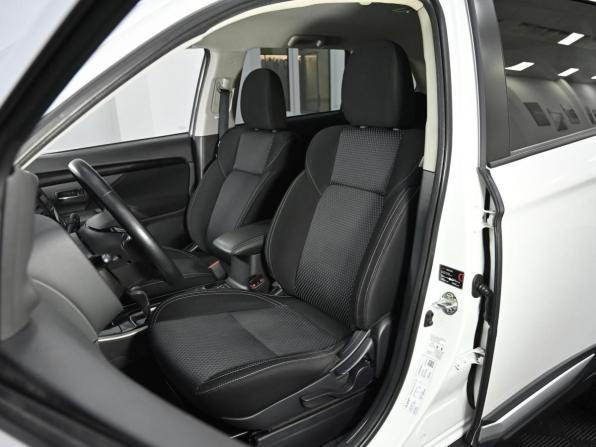 Mitsubishi Outlander III Рестайлинг 3 с пробегом 2019 года, цена 2 149 000 рублей, 110000 км, внедорожник, Автокод Объявления