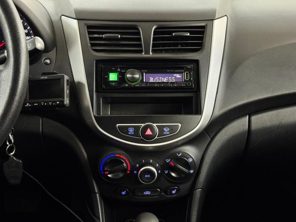 Hyundai Solaris I с пробегом 2011 года, цена 890 000 рублей, 115143 км, седан, Автокод Объявления
