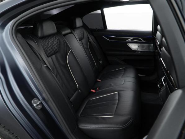 BMW 7 серии VI (G11/G12) с пробегом 2018 года, цена 5 599 050 рублей, 39358 км, седан, Автокод Объявления