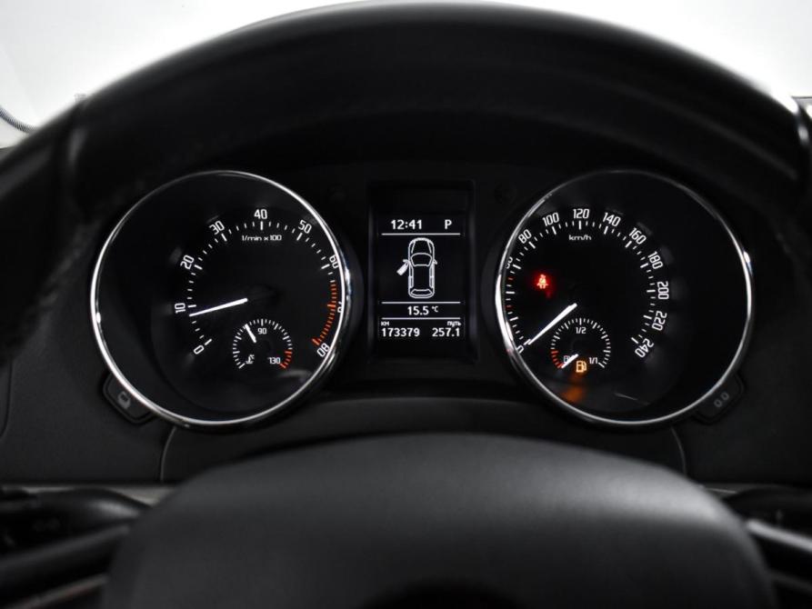 Skoda Yeti I Рестайлинг Санкт-Петербург  - изображение 17