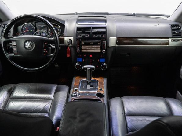Volkswagen Touareg I Рестайлинг с пробегом 2008 года, цена 999 000 рублей, 272603 км, внедорожник, Автокод Объявления