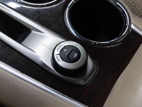 Nissan Pathfinder IV с пробегом 2016 года, цена 2 679 000 рублей, 48755 км, внедорожник, Автокод Объявления